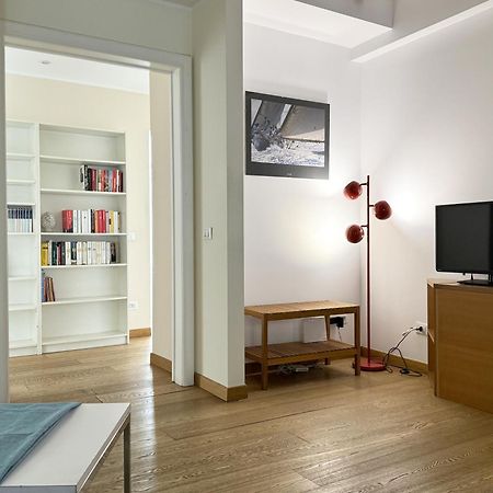 Joivy Cosy Ticinese Retreat 1-Bed Flat Near The Duomo Apartamento Milão Exterior foto